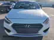 2021 Hyundai Accent SE z VIN 3KPC24A65ME130029, wystawiony jako Copart lot #39375814 z przebiegiem 61 287 mil mil oraz . Historia ofert i sprzedaży dostępna na DreamBid. Obrazek 5.