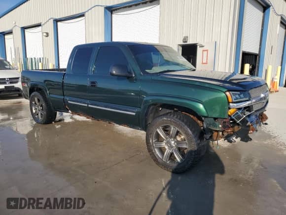 2004 Chevrolet Silverado 1500 Z71 with VIN 2GCEK19T741208633, listed as a Copart auction lot 84893075 with 217,235 mi miles and Salvage title. Bid and sale history available at DreamBid. Image 4.