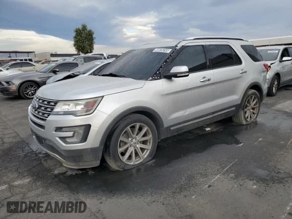 ✅ 2017 Ford Explorer Limited • VIN: 1FM5K7F8XHGB81256 • Lot: 90835245. Wystawiony na Copart z przebiegiem 62 520 mil. Bezpłatny archiwum sprzedaży aukcyjnych z USA i szczegółowy raport historii pojazdu na DreamBid. Zdjęcie 1.