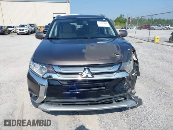✅ 2018 Mitsubishi Outlander SE • VIN: JA4AD3A36JZ003236 • Lot: 42413894. Wystawiony na IAAI z przebiegiem 88 903 mil. Bezpłatny archiwum sprzedaży aukcyjnych z USA i szczegółowy raport historii pojazdu na DreamBid. Zdjęcie 12.