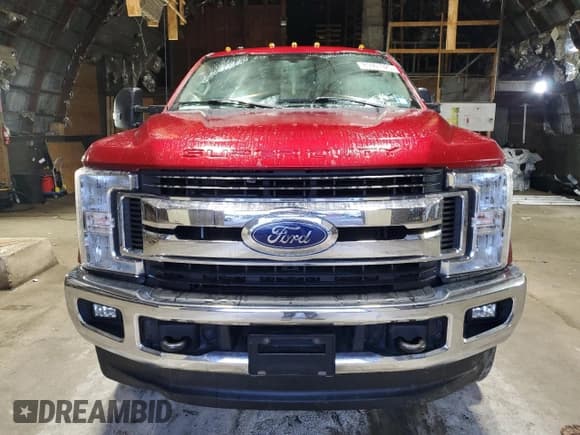 ✅ 2019 Ford F-250 XL • VIN: 1FT7X2B61KEC65412 • Lot: 85901925. Listed on Copart with 36,786 mi. Free auction sales archive from the USA and detailed vehicle history report at DreamBid. Image 5.