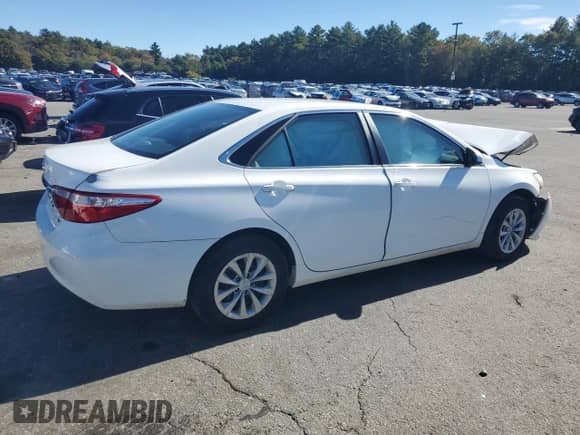 2015 Toyota Camry LE z VIN 4T4BF1FK1FR449048, wystawiony jako Copart lot #85875895 z przebiegiem 93 532 mil mil oraz Czysty tytuł • Clean title. Historia ofert i sprzedaży dostępna na DreamBid. Obrazek 3.