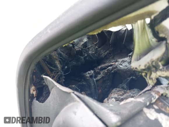 ✅ 2015 Chevrolet Silverado 2500HD Work Truck • VIN: 1GB2CUEG8FZ500140 • Lot: 41886489. Listed on IAAI with 242,400 mi. Free auction sales archive from the USA and detailed vehicle history report at DreamBid. Image 14.