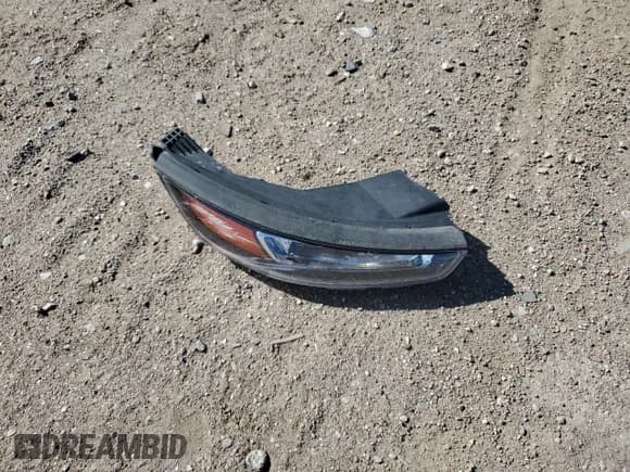 ✅ 2022 Hyundai Venue Limited • VIN: KMHRC8A33NU208388 • Lot: 57341775. Listed on Copart with 20,015 mi. Free auction sales archive from the USA and detailed vehicle history report at DreamBid. Image 13.