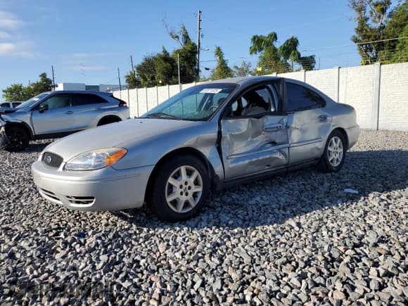 ✅ 2006 Ford Taurus SE • VIN: 1FAHP53U06A217356 • Лот: 87071325. Опубликован ранее на Copart с пробегом 127 190 миль. Бесплатный доступ к архиву аукционных продаж из США и подробный отчёт об истории автомобиля на DreamBid. Изображение 1.