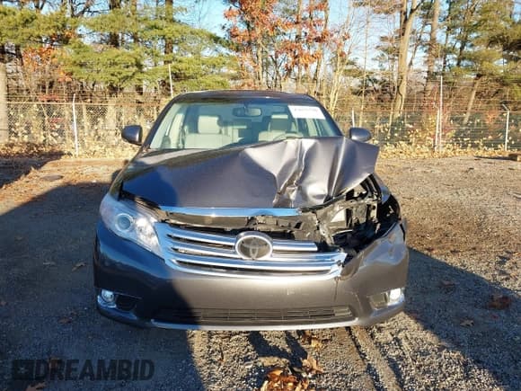 ✅ 2011 Toyota Avalon Limited • VIN: 4T1BK3DB8BU374802 • Lot: 43655728. Wystawiony na IAAI z przebiegiem 61 386 mil. Bezpłatny archiwum sprzedaży aukcyjnych z USA i szczegółowy raport historii pojazdu na DreamBid. Zdjęcie 12.