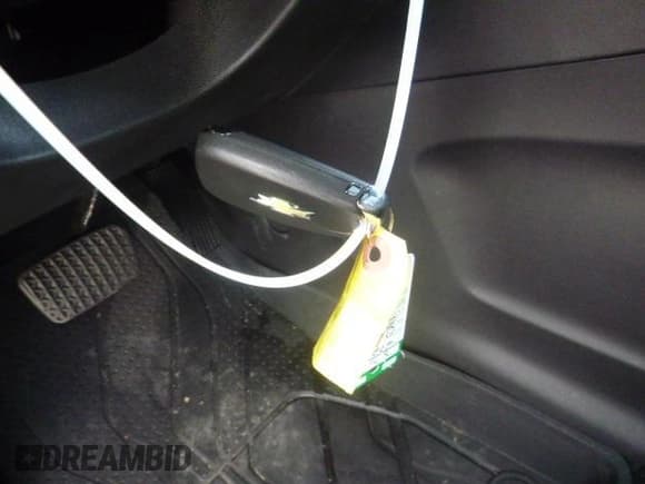 ✅ 2024 Chevrolet Equinox RS • VIN: 3GNAXWEG2RL215895 • Лот: 43242470. Опубликован ранее на IAAI с пробегом 58 250 миль. Бесплатный доступ к архиву аукционных продаж из США и подробный отчёт об истории автомобиля на DreamBid. Изображение 1.