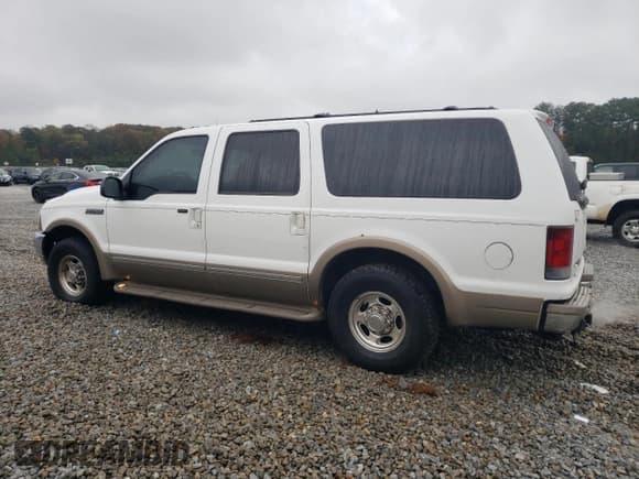 ✅ 2002 Ford Excursion Limited • VIN: 1FMNU42L02ED22146 • Лот: 81279374. Опубликован ранее на Copart с пробегом 361 546 миль. Бесплатный доступ к архиву аукционных продаж из США и подробный отчёт об истории автомобиля на DreamBid. Изображение 2.