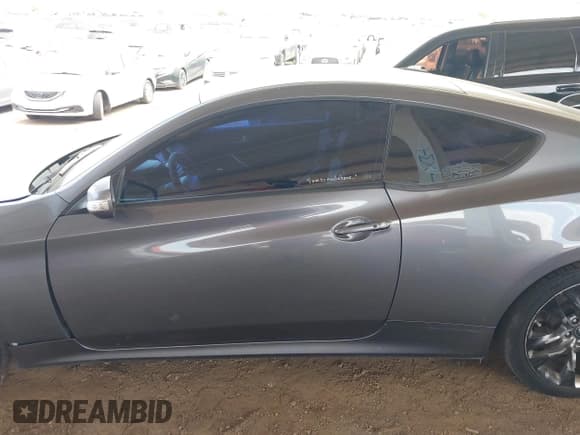 ✅ 2015 Hyundai Genesis Coupe Ultimate • VIN: KMHHU6KJ1FU130608 • Lot: 42746964. Wystawiony na IAAI z przebiegiem 82 311 mil. Bezpłatny archiwum sprzedaży aukcyjnych z USA i szczegółowy raport historii pojazdu na DreamBid. Zdjęcie 14.