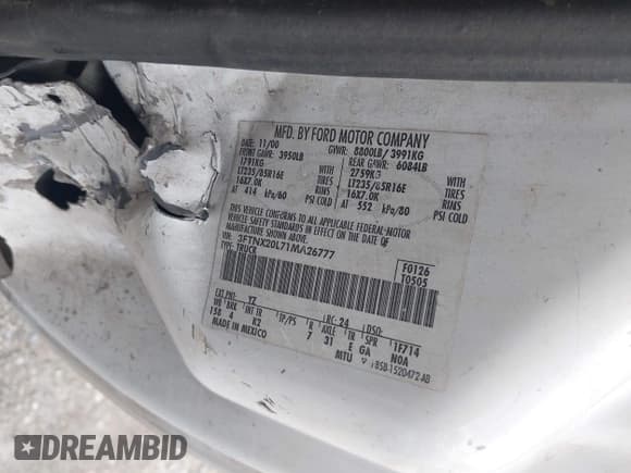 ✅ 2001 Ford F-250 XL • VIN: 3FTNX20L71MA26777 • Lot: 42712362. Listed on IAAI with 318,429 mi. Free auction sales archive from the USA and detailed vehicle history report at DreamBid. Image 9.