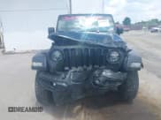 ✅ 2021 Jeep Wrangler Unlimited Willys • VIN: 1C4HJXDN7MW504854 • Lot: 42605357. Wystawiony na IAAI z przebiegiem 74 092 mil. Bezpłatny archiwum sprzedaży aukcyjnych z USA i szczegółowy raport historii pojazdu na DreamBid. Zdjęcie 12.