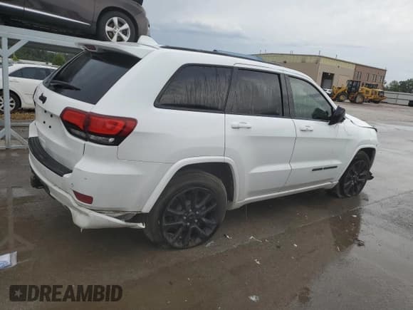 ✅ 2017 Jeep Grand Cherokee Altitude • VIN: 1C4RJFAG5HC760163 • Lot: 80113365. Listed on Copart with 162,028 mi. Free auction sales archive from the USA and detailed vehicle history report at DreamBid. Image 3.