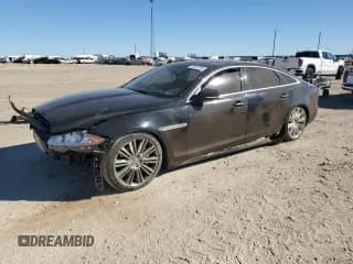 ✅ 2013 Jaguar XJ Portfolio • VIN: SAJWA2GB1DLV52364 • Lot: 78816134. Wystawiony na Copart z przebiegiem 30 539 mil. Bezpłatny archiwum sprzedaży aukcyjnych z USA i szczegółowy raport historii pojazdu na DreamBid. Zdjęcie 1.