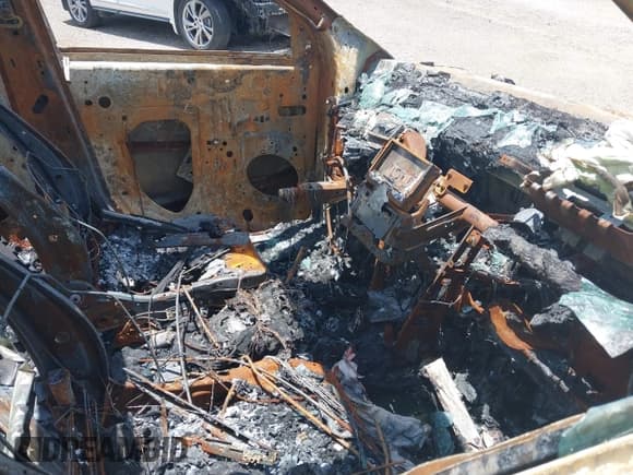 ✅ 2016 Ford Explorer Limited • VIN: 1FM5K7F87GGC21906 • Lot: 42046502. Wystawiony na IAAI z przebiegiem 92 830 mil. Bezpłatny archiwum sprzedaży aukcyjnych z USA i szczegółowy raport historii pojazdu na DreamBid. Zdjęcie 5.