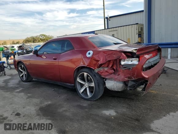 ✅ 2014 Dodge Challenger SXT • VIN: 2C3CDYAG1EH269949 • Lot: 83834474. Wystawiony na Copart z przebiegiem 120 433 mil. Bezpłatny archiwum sprzedaży aukcyjnych z USA i szczegółowy raport historii pojazdu na DreamBid. Zdjęcie 2.