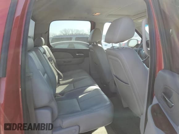 ✅ 2010 Chevrolet Silverado 1500 • VIN: 3GCXKTE24AG233395 • Lot: 49050065. Wystawiony na Copart z przebiegiem 150 481 mil. Bezpłatny archiwum sprzedaży aukcyjnych z USA i szczegółowy raport historii pojazdu na DreamBid. Zdjęcie 10.