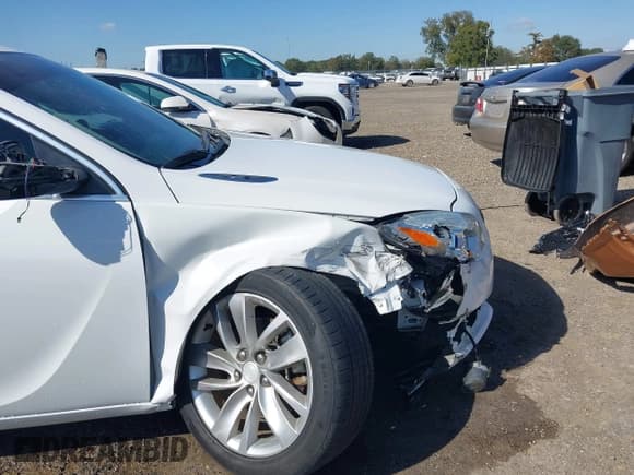 ✅ 2016 Buick Regal • VIN: 2G4GK5EX7G9180312 • Lot: 43619923. Listed on IAAI with 75,161 mi. Free auction sales archive from the USA and detailed vehicle history report at DreamBid. Image 6.