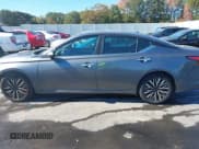 ✅ 2023 Nissan Altima SV • VIN: 1N4BL4DV5PN387175 • Lot: 43436440. Wystawiony na IAAI z przebiegiem 85 213 mil. Bezpłatny archiwum sprzedaży aukcyjnych z USA i szczegółowy raport historii pojazdu na DreamBid. Zdjęcie 14.
