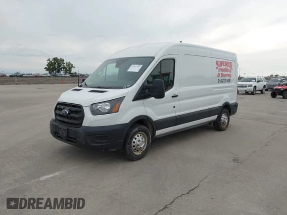 ✅ 2020 Ford Transit Cargo • VIN: 1FTBR2C85LKA39378 • Lot: 43301705. Wystawiony na IAAI z przebiegiem 54 809 mil. Bezpłatny archiwum sprzedaży aukcyjnych z USA i szczegółowy raport historii pojazdu na DreamBid. Zdjęcie 22.