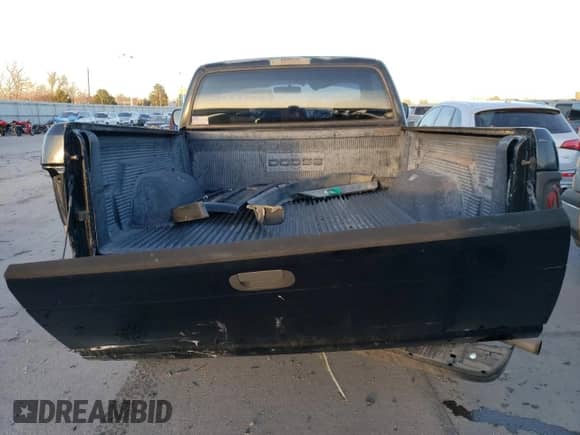 1996 Dodge 1500 с VIN 1B7HF16Y0TS572294, выставлен на аукционе Copart как лот 82602294 с пробегом 199 174 миль миль и Списание • Salvage title. История ставок и продаж доступна на DreamBid. Изображение 6.