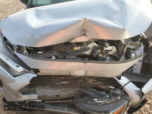 ✅ 2023 Toyota RAV4 LE • VIN: 2T3F1RFV8PC338283 • Лот: 91592665. Опубликован ранее на Copart с пробегом 33 696 миль. Бесплатный доступ к архиву аукционных продаж из США и подробный отчёт об истории автомобиля на DreamBid. Изображение 12.