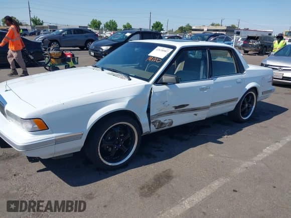 ✅ 1994 Buick Century • VIN: 3G4AG55M3RS620335 • Лот: 42638887. Опубликован ранее на IAAI с пробегом 161 056 миль. Бесплатный доступ к архиву аукционных продаж из США и подробный отчёт об истории автомобиля на DreamBid. Изображение 6.