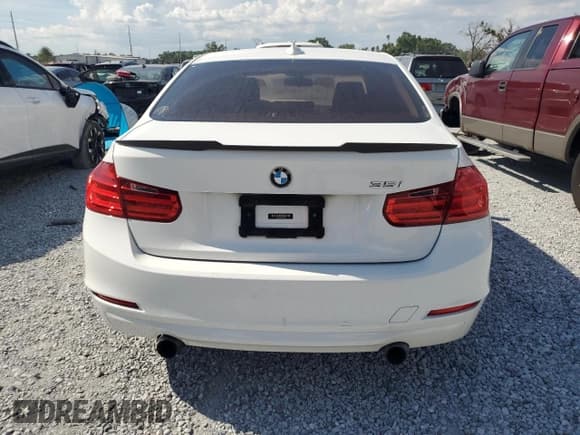 ✅ 2012 BMW 3 Series 335i • VIN: WBA3A9C53CF269873 • Лот: 64570775. Опубликован ранее на Copart с пробегом 136 518 миль. Бесплатный доступ к архиву аукционных продаж из США и подробный отчёт об истории автомобиля на DreamBid. Изображение 6.