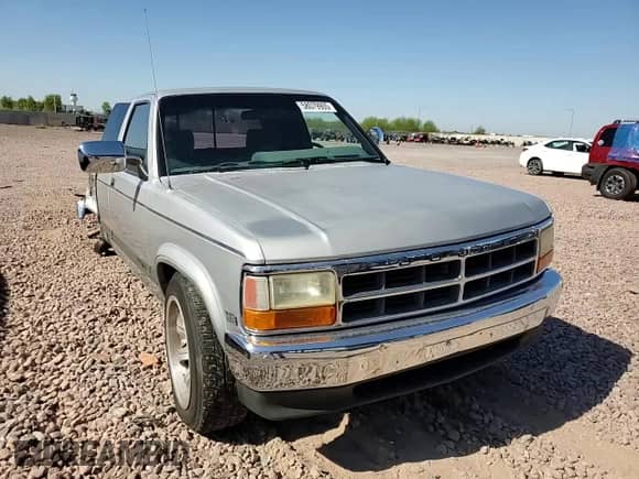 1991 Dodge Dakota с VIN 1B7GL23Y3MS309507, выставлен на аукционе Copart как лот 58079905 с пробегом 90 932 миль миль и Списание • Salvage title. История ставок и продаж доступна на DreamBid. Изображение 14.