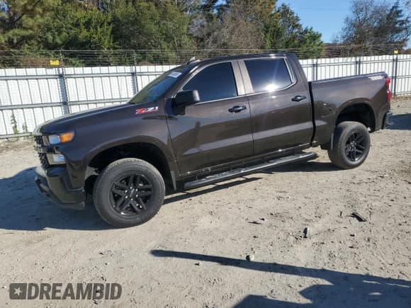 ✅ 2019 Chevrolet Silverado 1500 Custom Trail Boss • VIN: 1GCPYCEF4KZ401930 • Lot: 91459695. Wystawiony na Copart z przebiegiem 110 316 mil. Bezpłatny archiwum sprzedaży aukcyjnych z USA i szczegółowy raport historii pojazdu na DreamBid. Zdjęcie 1.