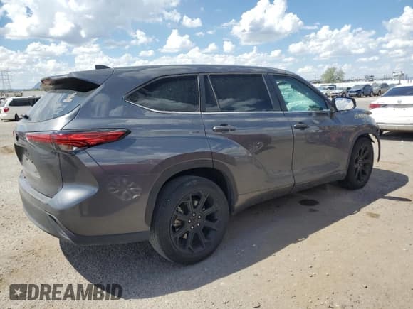 ✅ 2023 Toyota Highlander XLE • VIN: 5TDKDRAH9PS030692 • Lot: 70340445. Wystawiony na Copart z przebiegiem Nie podano. Bezpłatny archiwum sprzedaży aukcyjnych z USA i szczegółowy raport historii pojazdu na DreamBid. Zdjęcie 3.
