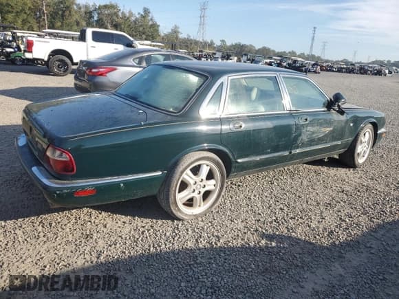 ✅ 2003 Jaguar XJ Sport • VIN: SAJDA12C63LF56705 • Lot: 81903784. Wystawiony na Copart z przebiegiem Nie podano. Bezpłatny archiwum sprzedaży aukcyjnych z USA i szczegółowy raport historii pojazdu na DreamBid. Zdjęcie 3.