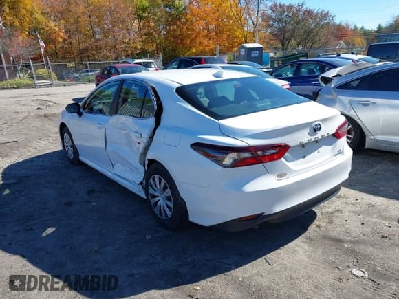 ✅ 2023 Toyota Camry Hybrid LE • VIN: 4T1C31AK6PU600899 • Lot: 43439972. Listed on IAAI with 67,001 mi. Free auction sales archive from the USA and detailed vehicle history report at DreamBid. Image 3.