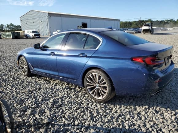 ✅ 2022 BMW 5 Series 530i xDrive • VIN: WBA13BJ03NWX44893 • Лот: 65421175. Опубликован ранее на Copart с пробегом Не указан. Бесплатный доступ к архиву аукционных продаж из США и подробный отчёт об истории автомобиля на DreamBid. Изображение 2.