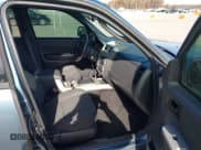 ✅ 2011 Ford Escape XLT • VIN: 1FMCU9DGXBKC16986 • Лот: 43647676. Опубликован ранее на IAAI с пробегом 73 214 миль. Бесплатный доступ к архиву аукционных продаж из США и подробный отчёт об истории автомобиля на DreamBid. Изображение 5.