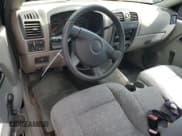 ✅ 2006 Chevrolet Colorado Work Truck • VIN: 1GCCS148468311034 • Лот: 70044054. Опубликован ранее на Copart с пробегом 170 116 миль. Бесплатный доступ к архиву аукционных продаж из США и подробный отчёт об истории автомобиля на DreamBid. Изображение 8.