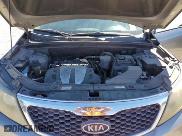 ✅ 2011 Kia Sorento EX • VIN: 5XYKU4A27BG013815 • Lot: 87058735. Listed on Copart with 198,120 mi. Free auction sales archive from the USA and detailed vehicle history report at DreamBid. Image 24.