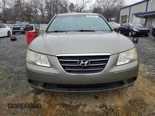 ✅ 2009 Hyundai Sonata GLS • VIN: 5NPET46C09H565905 • Лот: 80325284. Опубликован ранее на Copart с пробегом 209 795 миль. Бесплатный доступ к архиву аукционных продаж из США и подробный отчёт об истории автомобиля на DreamBid. Изображение 5.