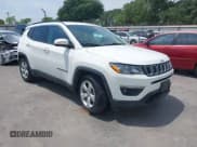 ✅ 2019 Jeep Compass Latitude • VIN: 3C4NJCBB4KT616437 • Лот: 42049491. Опубликован ранее на IAAI с пробегом 42 495 миль. Бесплатный доступ к архиву аукционных продаж из США и подробный отчёт об истории автомобиля на DreamBid. Изображение 1.