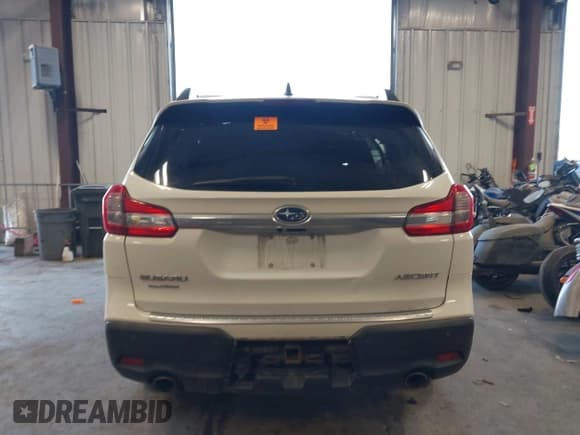 ✅ 2020 Subaru Ascent Premium • VIN: 4S4WMACD1L3402644 • Lot: 42046922. Listed on IAAI with 110,365 mi. Free auction sales archive from the USA and detailed vehicle history report at DreamBid. Image 16.