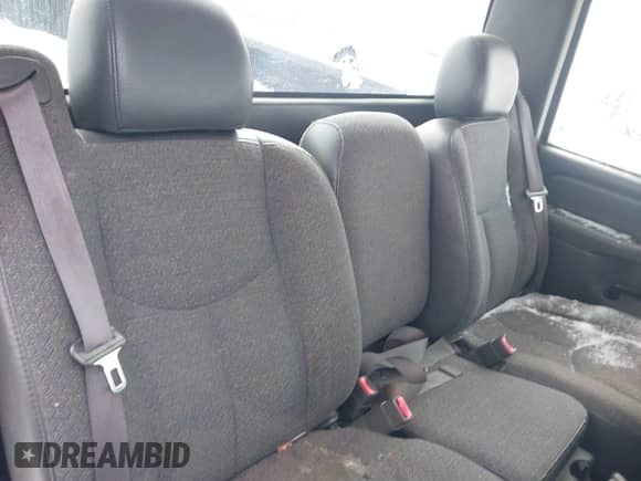 2004 Chevrolet Silverado 1500 Work Truck with VIN 1GCEC14X14Z352435, listed as a IAAI auction lot 41606503 with 163,470 mi miles and . Bid and sale history available at DreamBid. Image 8.