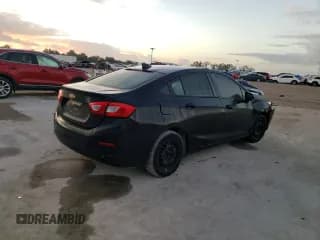 ✅ 2018 Chevrolet Cruze LS • VIN: 1G1BC5SM7J7211887 • Lot: 66619092. Wystawiony na Copart z przebiegiem 93 110 mil. Bezpłatny archiwum sprzedaży aukcyjnych z USA i szczegółowy raport historii pojazdu na DreamBid. Zdjęcie 4.