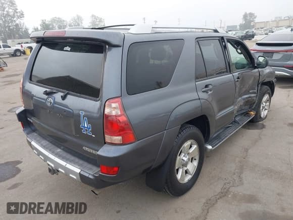 ✅ 2003 Toyota 4Runner Limited • VIN: JTEZU17R038002452 • Lot: 43578238. Listed on IAAI with 314,685 mi. Free auction sales archive from the USA and detailed vehicle history report at DreamBid. Image 4.