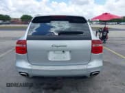 ✅ 2010 Porsche Cayenne • VIN: WP1AA2APXALA04791 • Lot: 42209029. Wystawiony na IAAI z przebiegiem 148 202 mil. Bezpłatny archiwum sprzedaży aukcyjnych z USA i szczegółowy raport historii pojazdu na DreamBid. Zdjęcie 16.