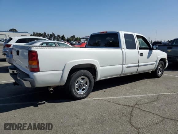 ✅ 2003 GMC Sierra 1500 • VIN: 1GTEC19T93E365042 • Лот: 85345005. Опубликован ранее на Copart с пробегом 200 878 миль. Бесплатный доступ к архиву аукционных продаж из США и подробный отчёт об истории автомобиля на DreamBid. Изображение 3.