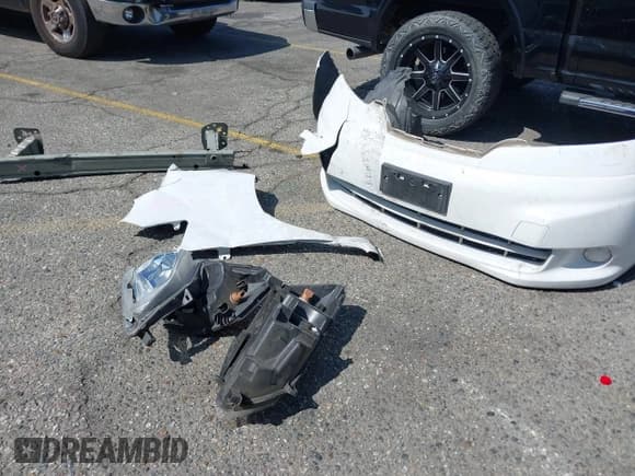 ✅ 2018 Nissan NV200 S • VIN: 3N6CM0KN8JK701483 • Lot: 40394103. Wystawiony na IAAI z przebiegiem 95 566 mil. Bezpłatny archiwum sprzedaży aukcyjnych z USA i szczegółowy raport historii pojazdu na DreamBid. Zdjęcie 12.