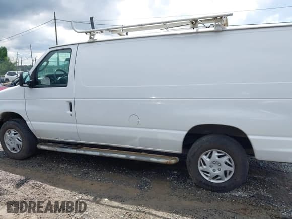 ✅ 2012 Ford Econoline Cargo Recreational • VIN: 1FTNE2EW9CDB05469 • Лот: 42473914. Опубликован ранее на IAAI с пробегом 162 920 миль. Бесплатный доступ к архиву аукционных продаж из США и подробный отчёт об истории автомобиля на DreamBid. Изображение 14.