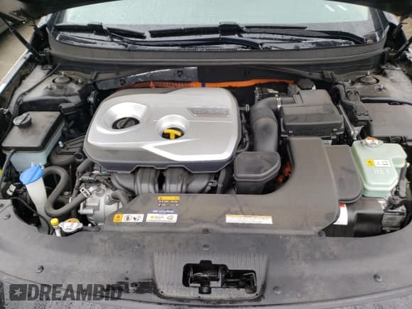 ✅ 2016 Hyundai Sonata Limited • VIN: KMHE34L1XGA014724 • Lot: 41916663. Listed on Copart with 131,641 mi. Free auction sales archive from the USA and detailed vehicle history report at DreamBid. Image 11.