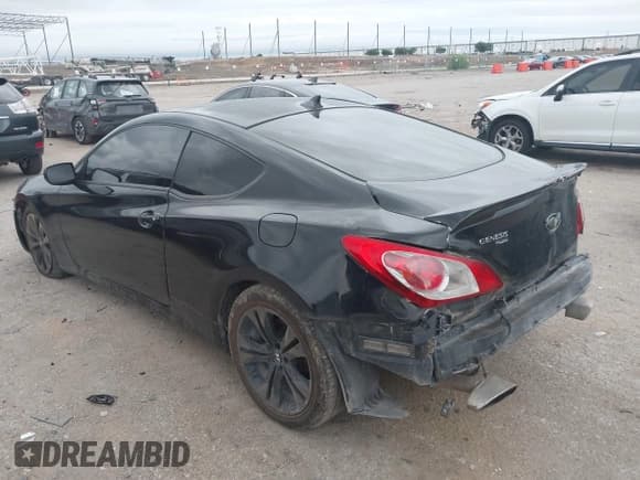 ✅ 2011 Hyundai Genesis Coupe • VIN: KMHHT6KD5BU044869 • Lot: 42362517. Wystawiony na IAAI z przebiegiem 126 915 mil. Bezpłatny archiwum sprzedaży aukcyjnych z USA i szczegółowy raport historii pojazdu na DreamBid. Zdjęcie 3.