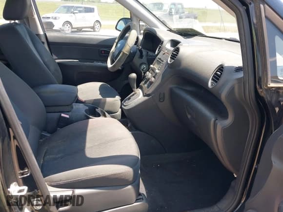 ✅ 2009 Kia Rondo LX • VIN: KNAFG528597278836 • Lot: 42662432. Listed on IAAI with 103,854 mi. Free auction sales archive from the USA and detailed vehicle history report at DreamBid. Image 5.