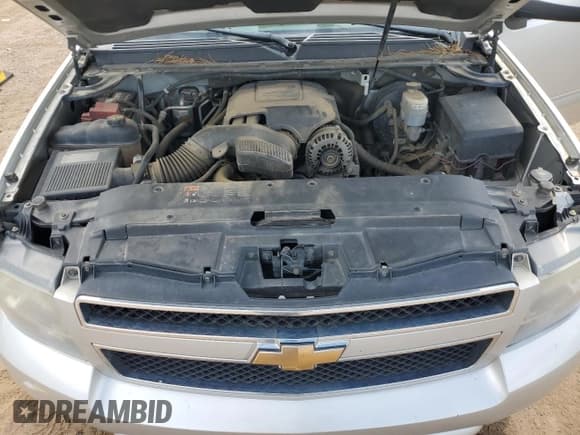 ✅ 2011 Chevrolet Suburban LT • VIN: 1GNSKJE31BR270419 • Лот: 69434114. Опубликован ранее на Copart с пробегом 209 590 миль. Бесплатный доступ к архиву аукционных продаж из США и подробный отчёт об истории автомобиля на DreamBid. Изображение 12.